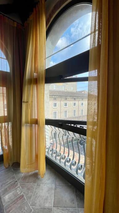 Altana - Loft Sulla Citta Lägenhet Parma Exteriör bild